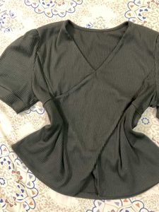 Chic V-Neck Puff Sleeve Top