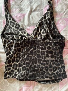 monochromatic leopard print🐆