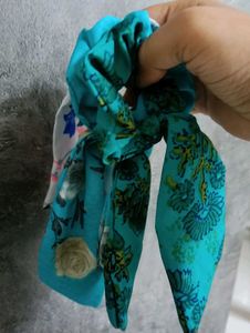 Floral Print Scrunchies with Bows (Set of 3)