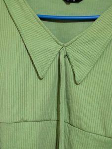 Puff Sleeve Collared Crop Top
