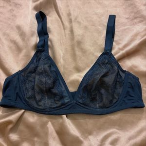 Elegant Lace Detail Bra