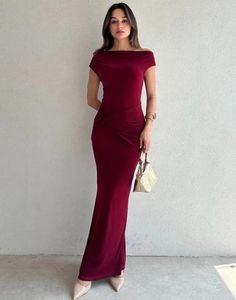 Elegant Off-Shoulder Maxi Dress
