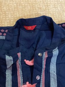 W Kurtis Tunic Top