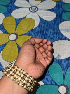 Set of 3 Gold Tone &amp; Pearl Bangles