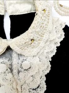 Vintage Lace Collar sweetheart top!!!
