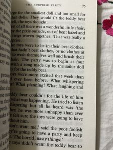 Eight O'Clock Tales by Enid Blyton