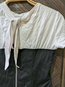 Chic Two-Tone Corset Top
