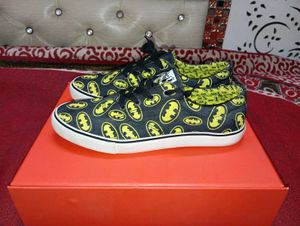 Batman men's graphic sneakers