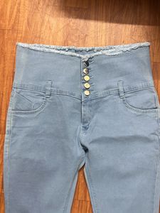 Women Slim Fit Light Blue Jeans