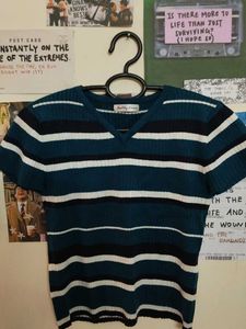 Striped V-Neck Cropped Knit Top