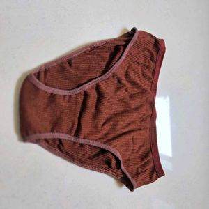 Woman's Underwear Combo Of 4