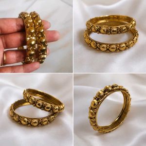 Elegant Gold Tone Bangles Set