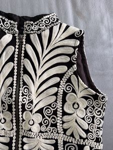 Embroidered Black &amp; White Ethnic Gown