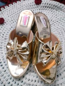 Gold Bow Slides