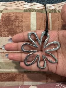 Silver Flower Pendant Necklace