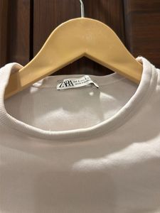 Basic White Cropped T-Shirt
