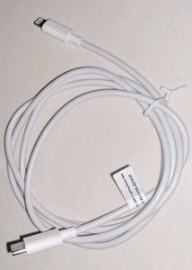 USB-C to lightening round cable