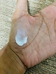 Lakme Sun Expert Super Matte Sunscreen