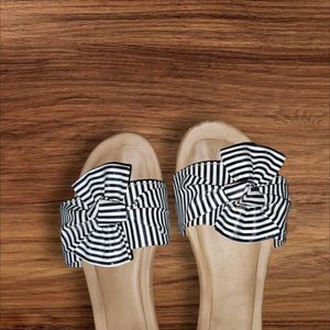 Korean Bow Sliders
