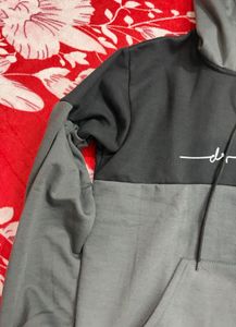 Stylish Two-Tone 'Dreamer' Hoodie