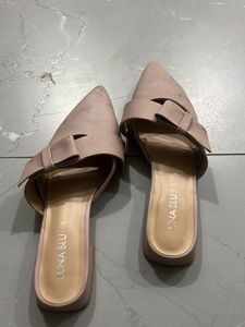 Stylish Pink Pointed Toe Mules