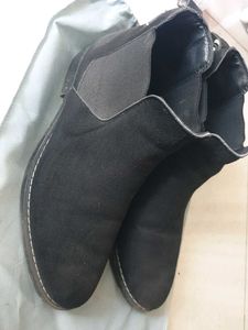 Stylish Black Suede Chelsea Boots