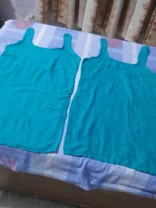 slim size camisoles set of two