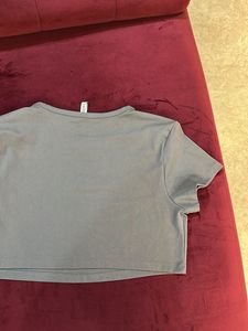 H&amp;M Tee Bust- 34/36