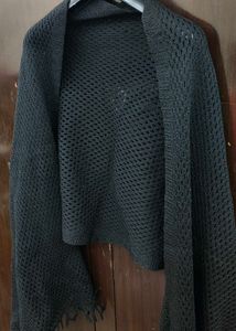 Stylish Black Shawl with Fringe