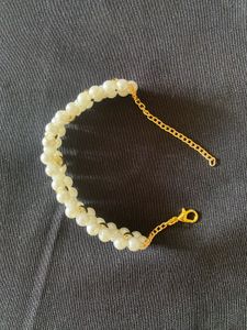 Pearl and Gold Daisy Bracelet