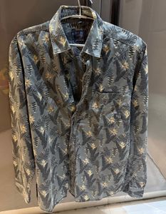 Men's Tropical Print Button-Up Shirt