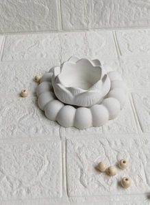 White Lotus Decorative Holder & bubble tray set