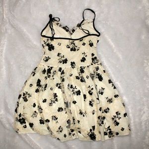 Vintage Floral Lace-Up Mini Dress