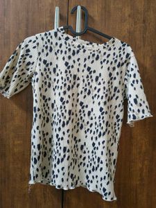 Chic Dalmatian Print Top