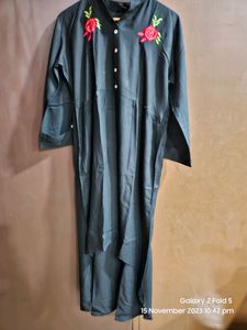 XL Designer Black Kurta With Rose Detailing