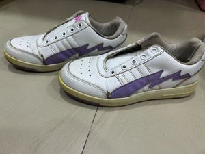 ZAYDN White Casual Sneakers