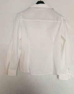 Chic White Button-Up Blouse with Puff Sleeves