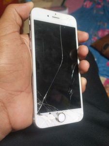 Used iPhone 6s - Silver - 64GB