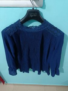 pretty top for womens