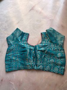 🎉Today only🎉Elegant Green &amp; Blue Saree