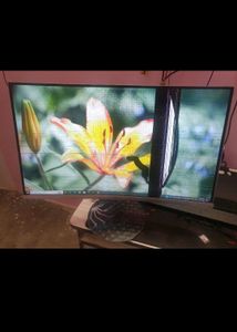 SAMSUNG curved Monitor 27 Inch
