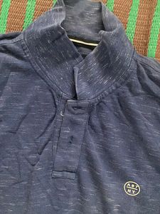 US branded T-shirt At Unexpected Price