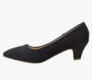 Flat n Heels Black Pumps