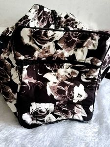 🆕 New Floral long Travel Bag 🧳