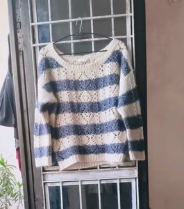 Very Beautiful Curesia Crop Top