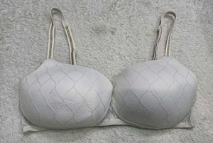 White Padded Bra with Textured Cups ♥️