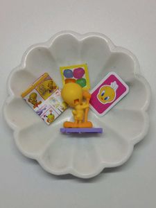 Painter Tweety Kinder Joy Toy