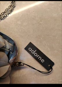 Elegant Floral Clutch Bag
