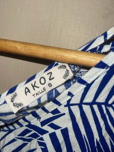 Blue &amp; White Tropical Leaf Print Tank Top