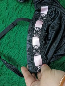 Elegant 34C🎁🫴🏻 Black Lace Trim Bra